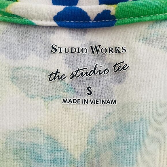 Studio Works V-Neck Floral Top S - Picture 3 of 5